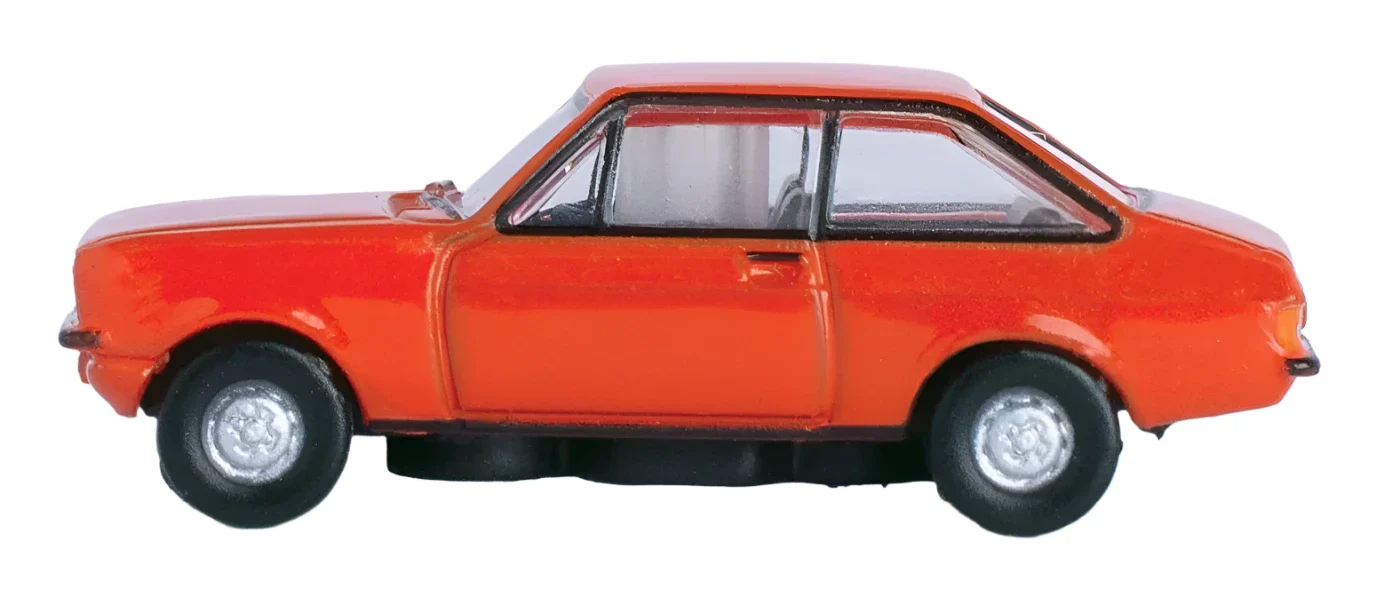 NESC001 Ford Escort Mk2 Carnival Red - Image 3