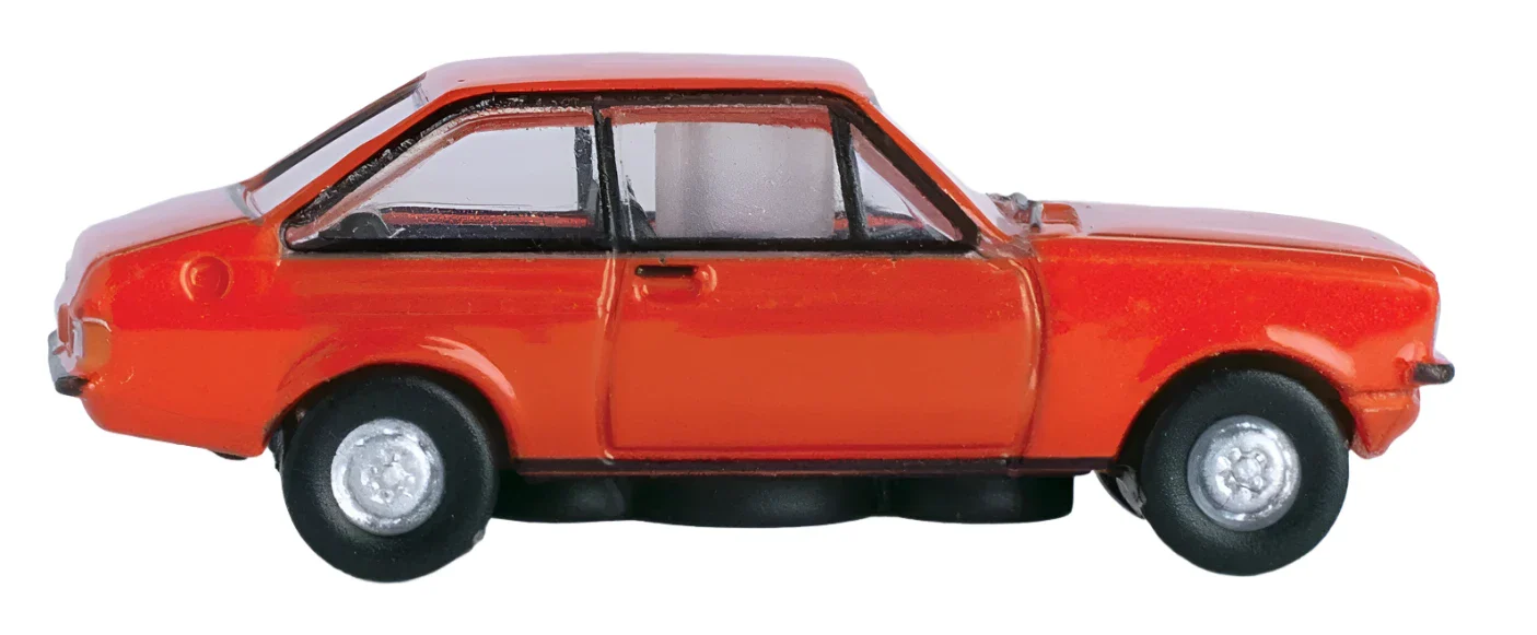 NESC001 Ford Escort Mk2 Carnival Red - Image 4