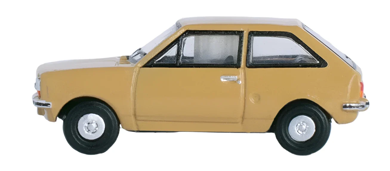 NFF002 Ford Fiesta Mk1 Nevada Beige - Image 3