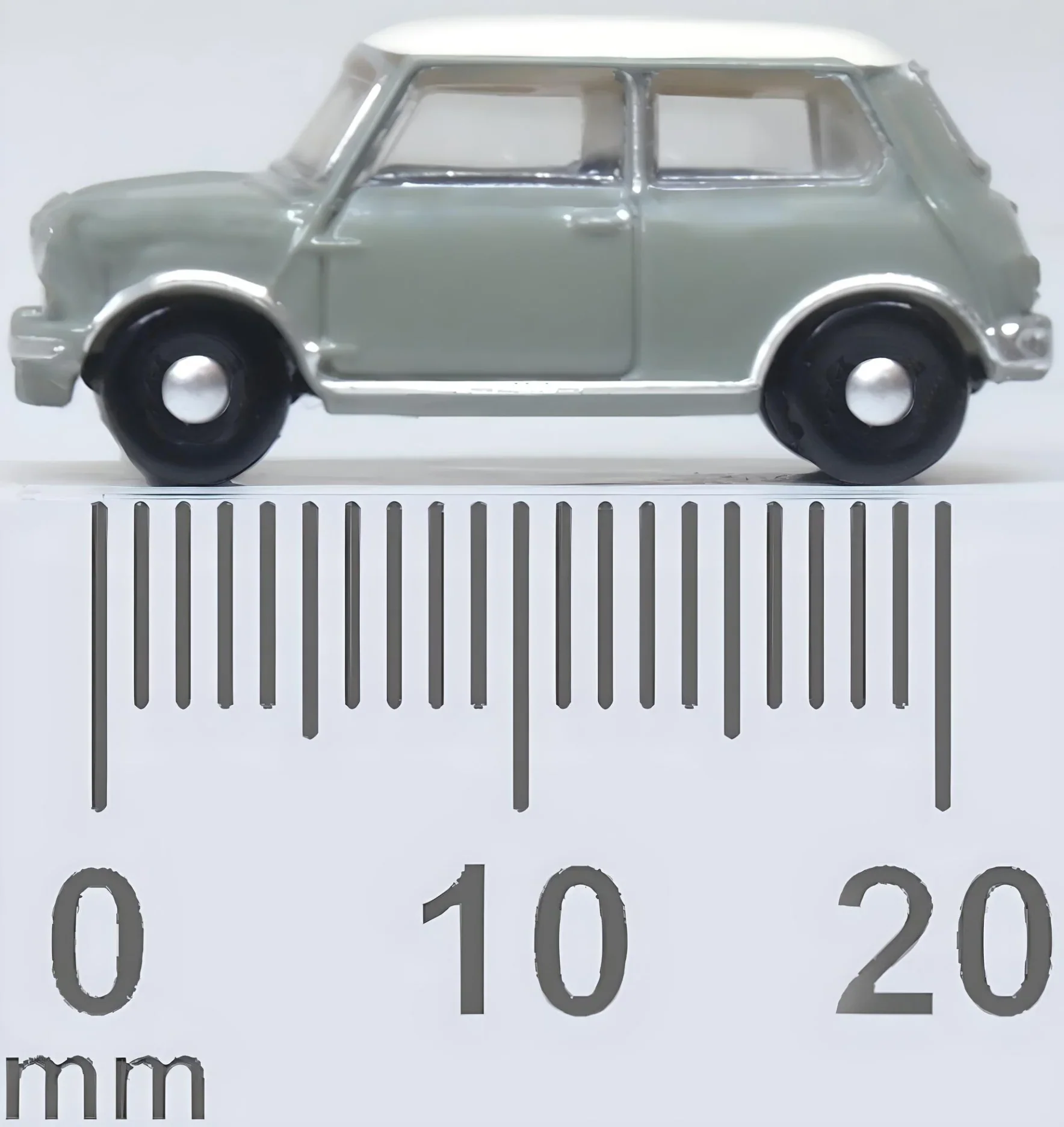 NMN009 Classic Mini Tweed Grey/Old Engish White - Image 6