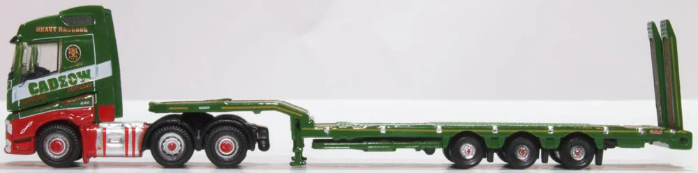 NVOL4007 Volvo FH4 Semi Low Loader Cadzow - Image 3