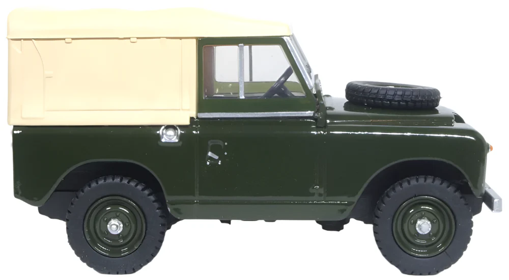 43LR2S008 Land Rover Series II SWB Canvas Bronze Green - Image 3