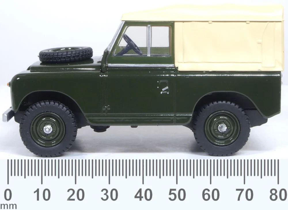 43LR2S008 Land Rover Series II SWB Canvas Bronze Green - Image 6