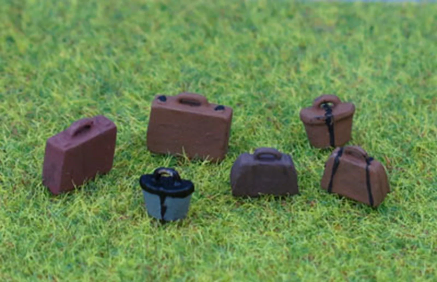 PDPW107 OO Gauge Luggage - UNPAINTED
