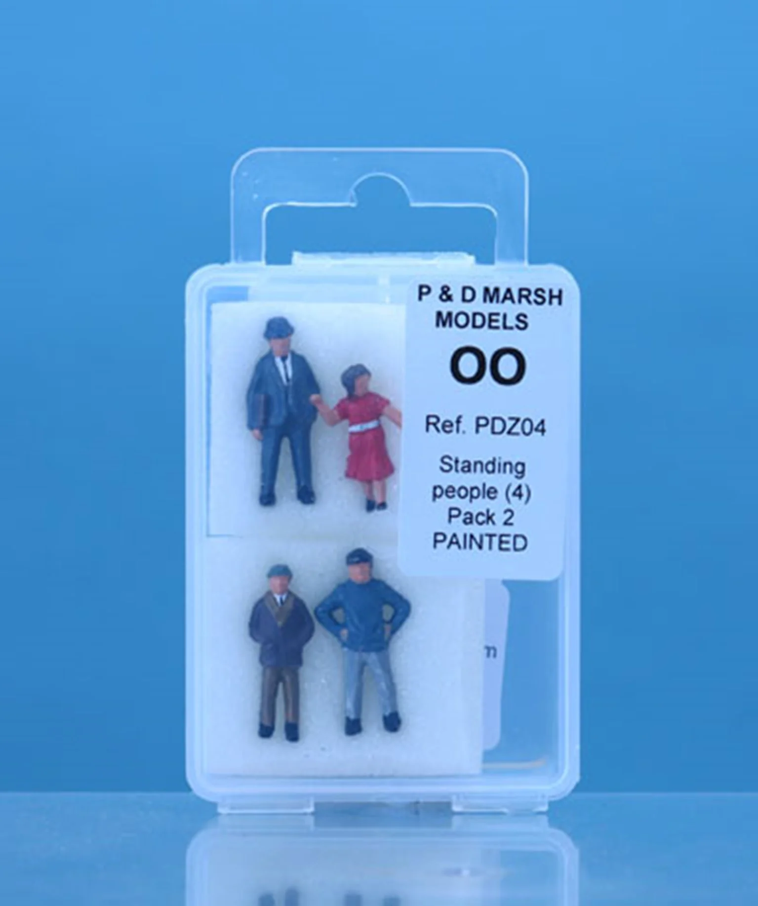 PDZ4 OO Gauge Painted Standing People - Image 2