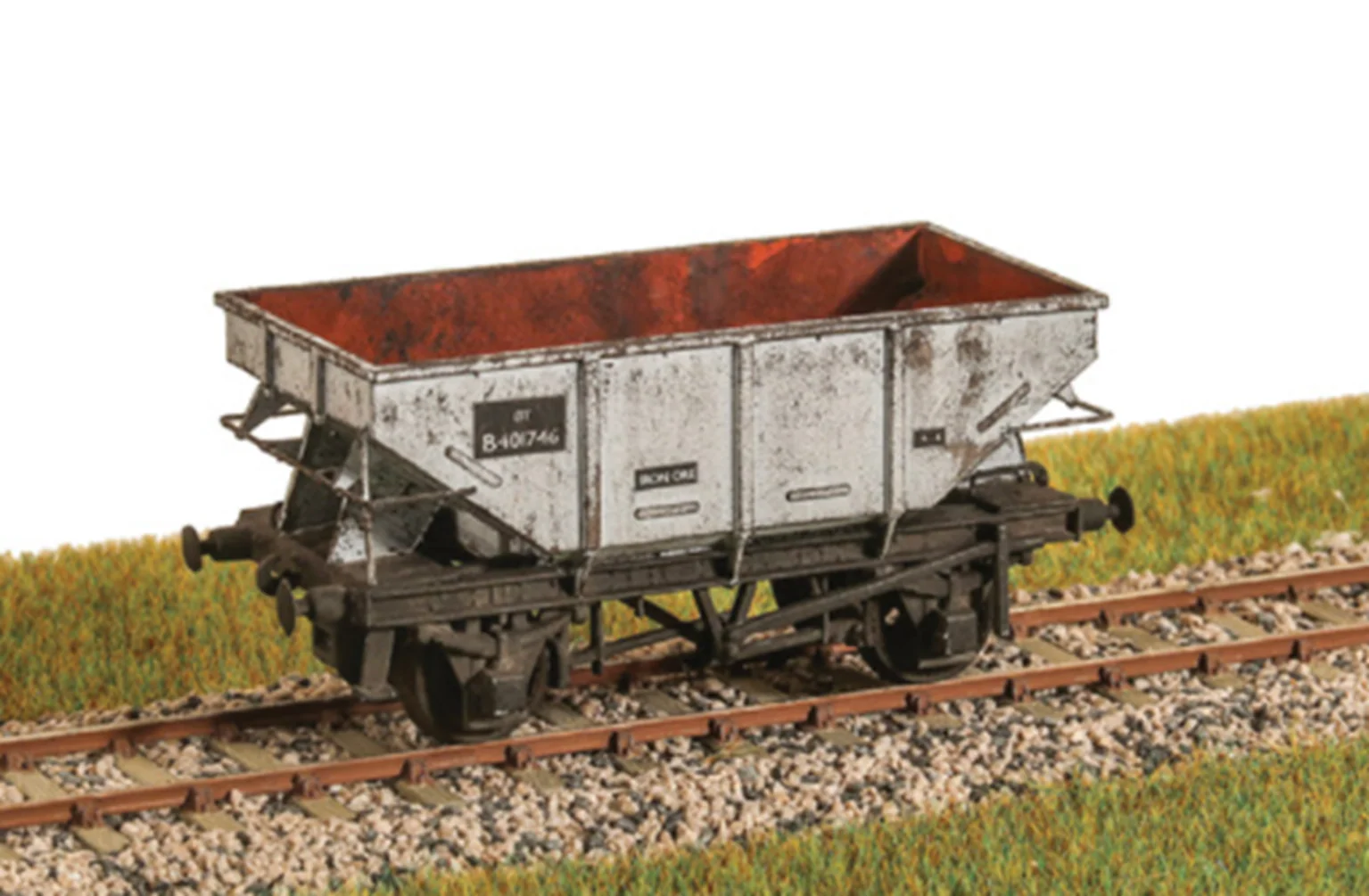 PC90 OO BR(E) 13 ton Steel Body Hopper Wagon Kit - Image 3