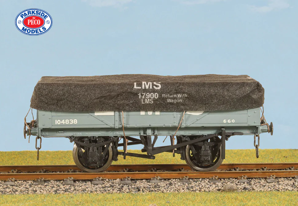 PS92 Parkside Dundas PS92 LMS 3 Wagons Tarps