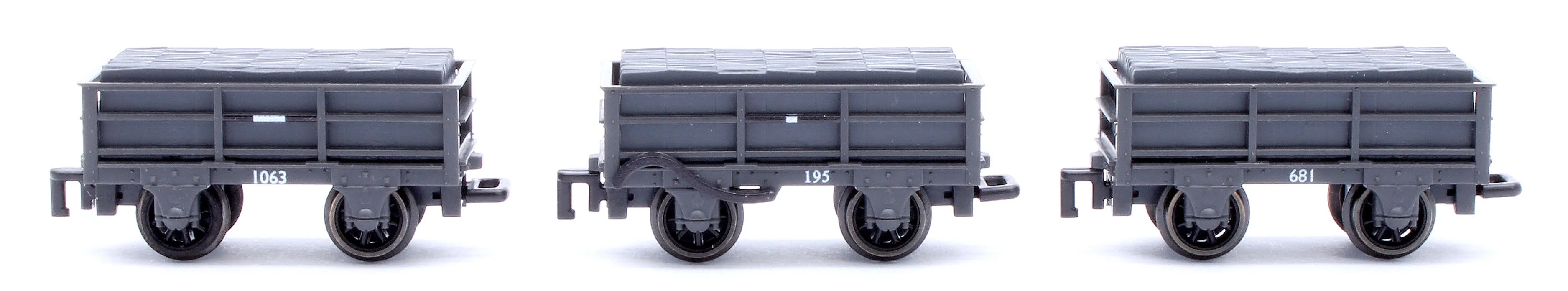 GR323 2T Ffestiniog Railway Welsh Slate Wagon Dark Grey Triple Pack - Image 2