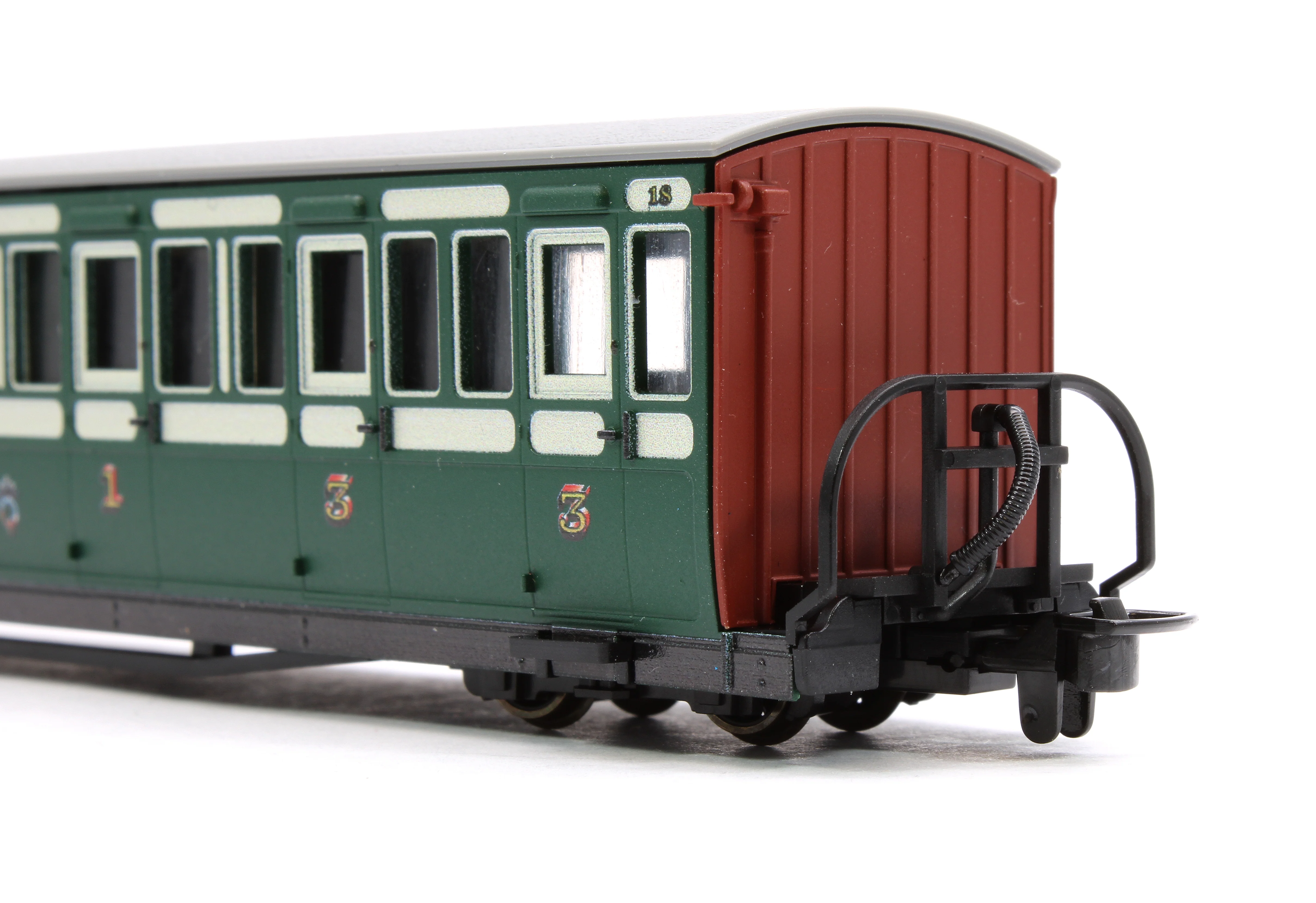 GR601B Ffestiniog Railway Short 'Bowsider' Bogie Coach, Early Preservation Green, No. 18 - Image 5