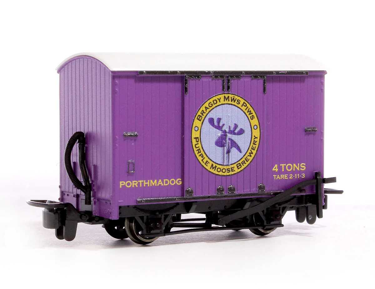 GR906 G.L.T. "Purple Moose Brewery" Lynton & Barnstaple Box Van