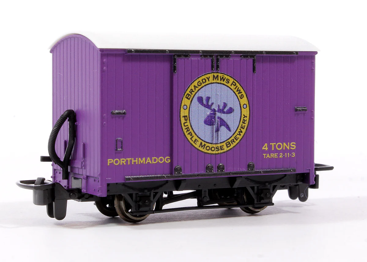 GR906 G.L.T. "Purple Moose Brewery" Lynton & Barnstaple Box Van - Image 3