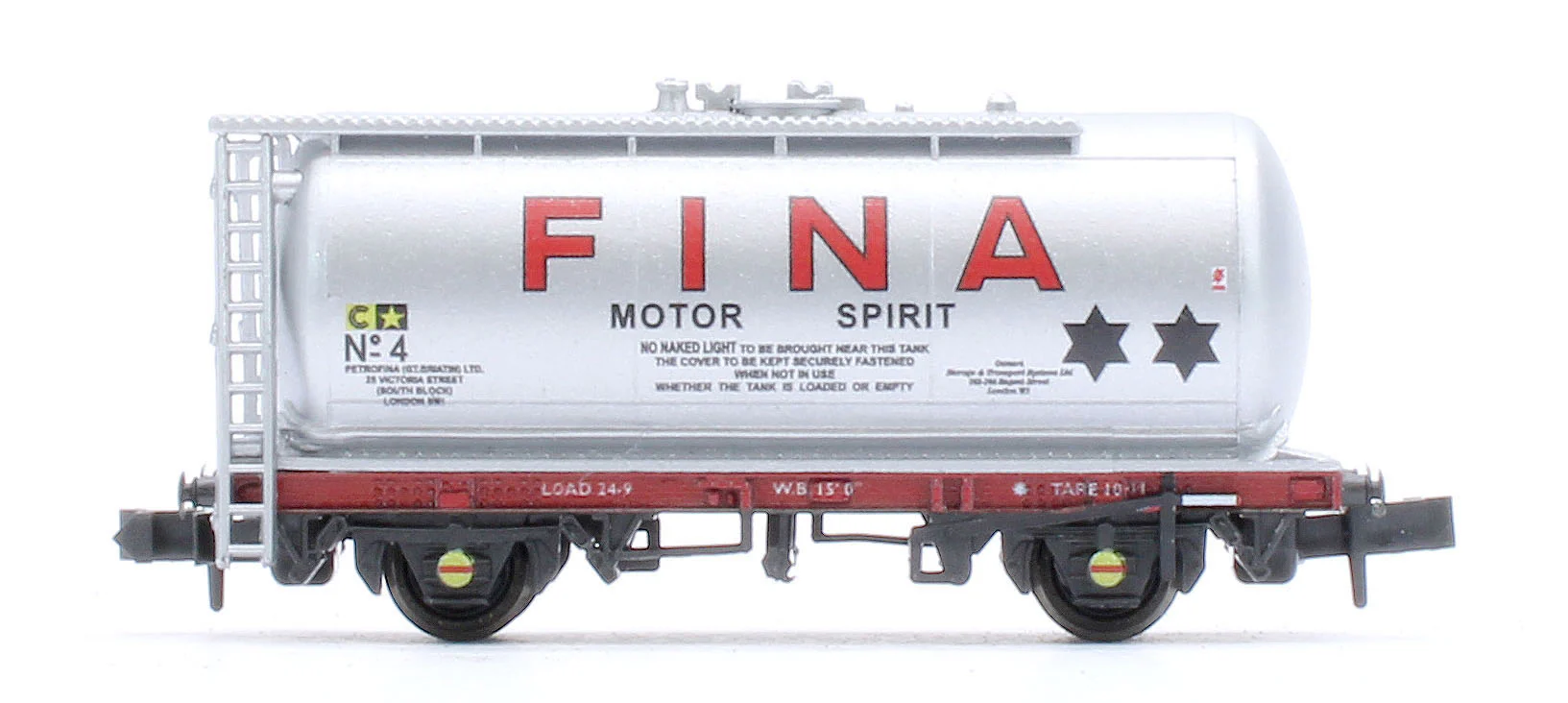 NR76P N Gauge Tank Wagon 15ft WB Fina Motor Spirit No. 4 - Image 2
