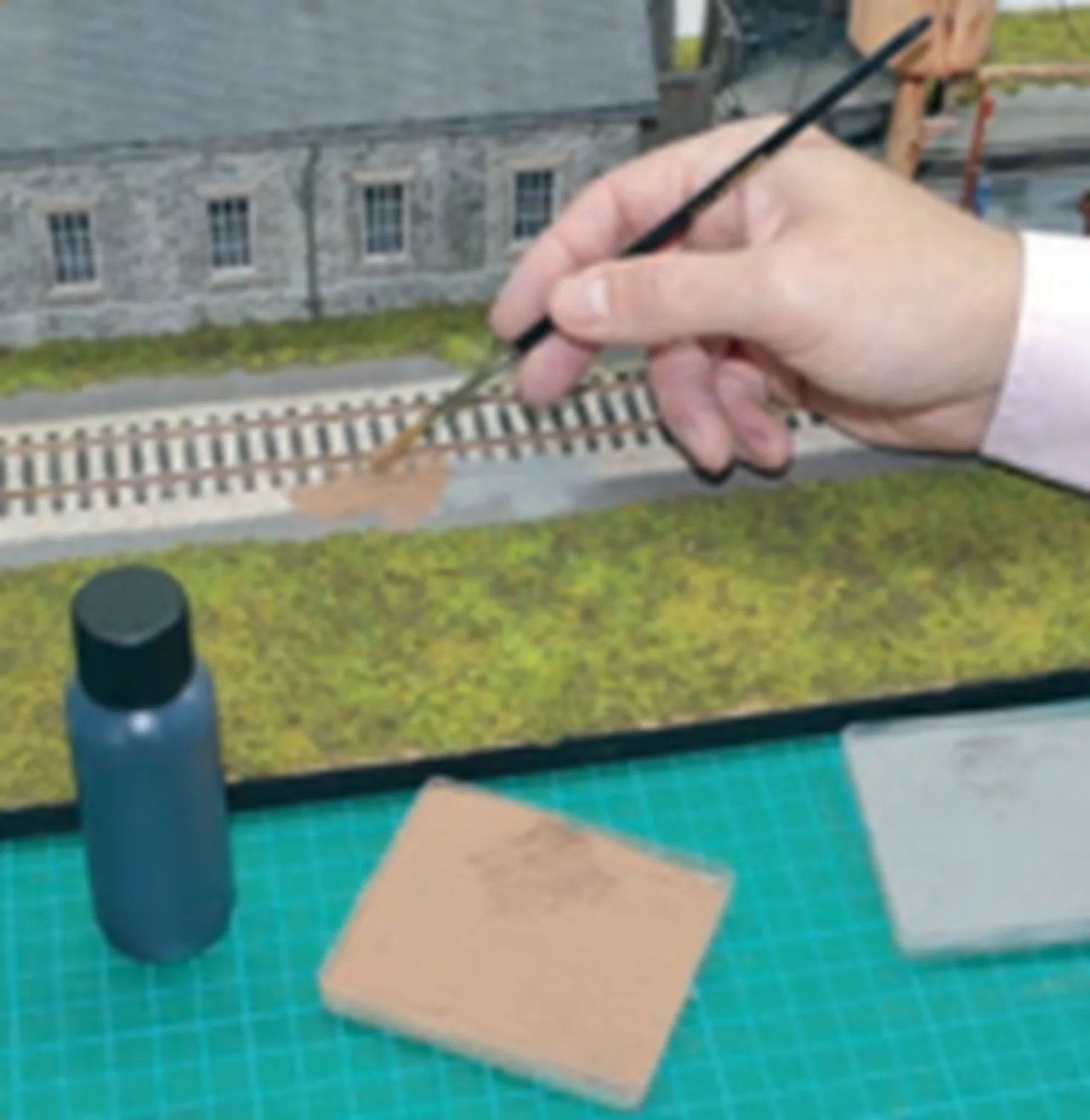 PS371 PS-371 Pecoscene Trackbed Weathering Kit Diesel - Image 2
