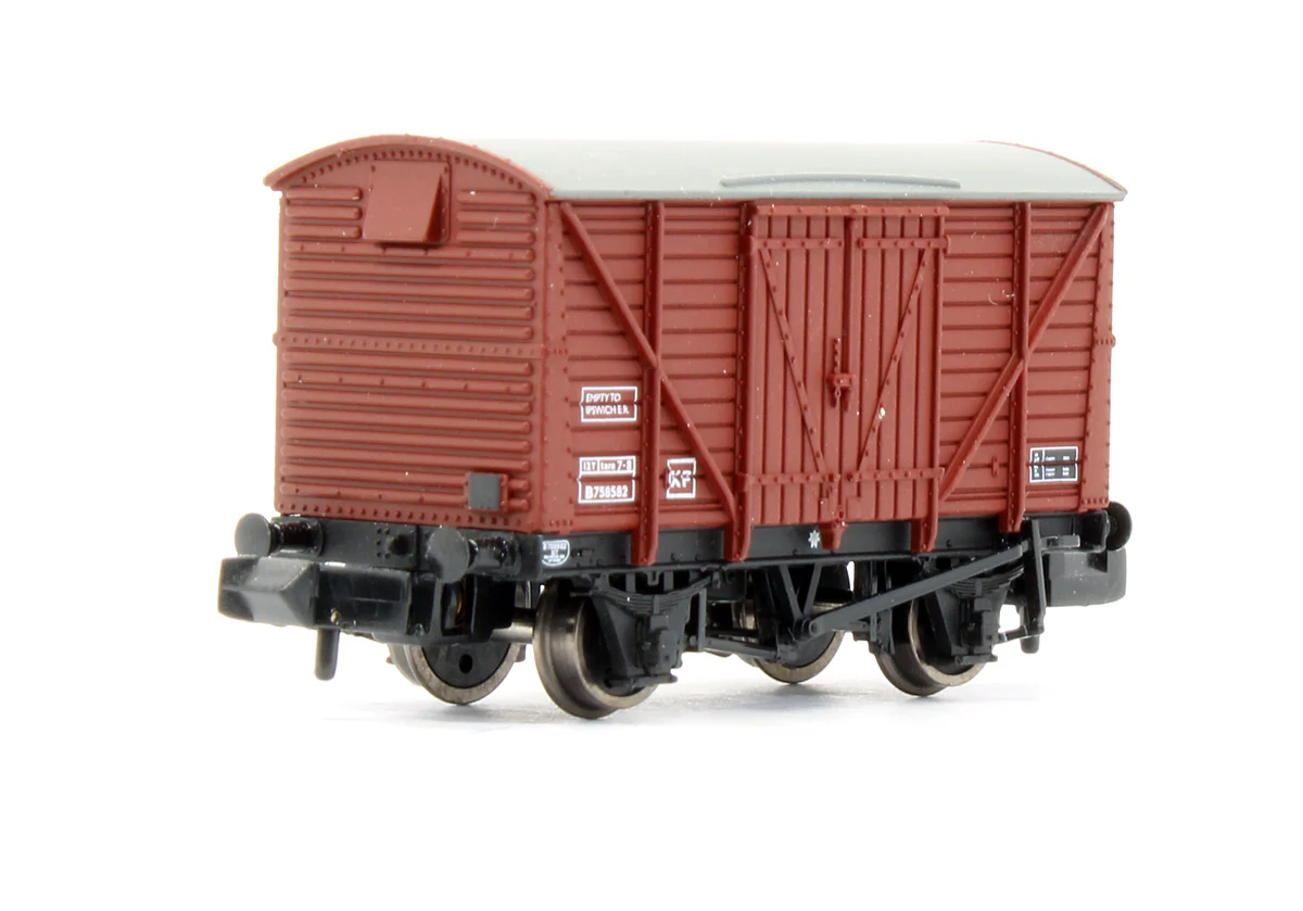 Pre-Owned 373-703A 12T Ventilated Van BR Bauxite - Late - Image 2