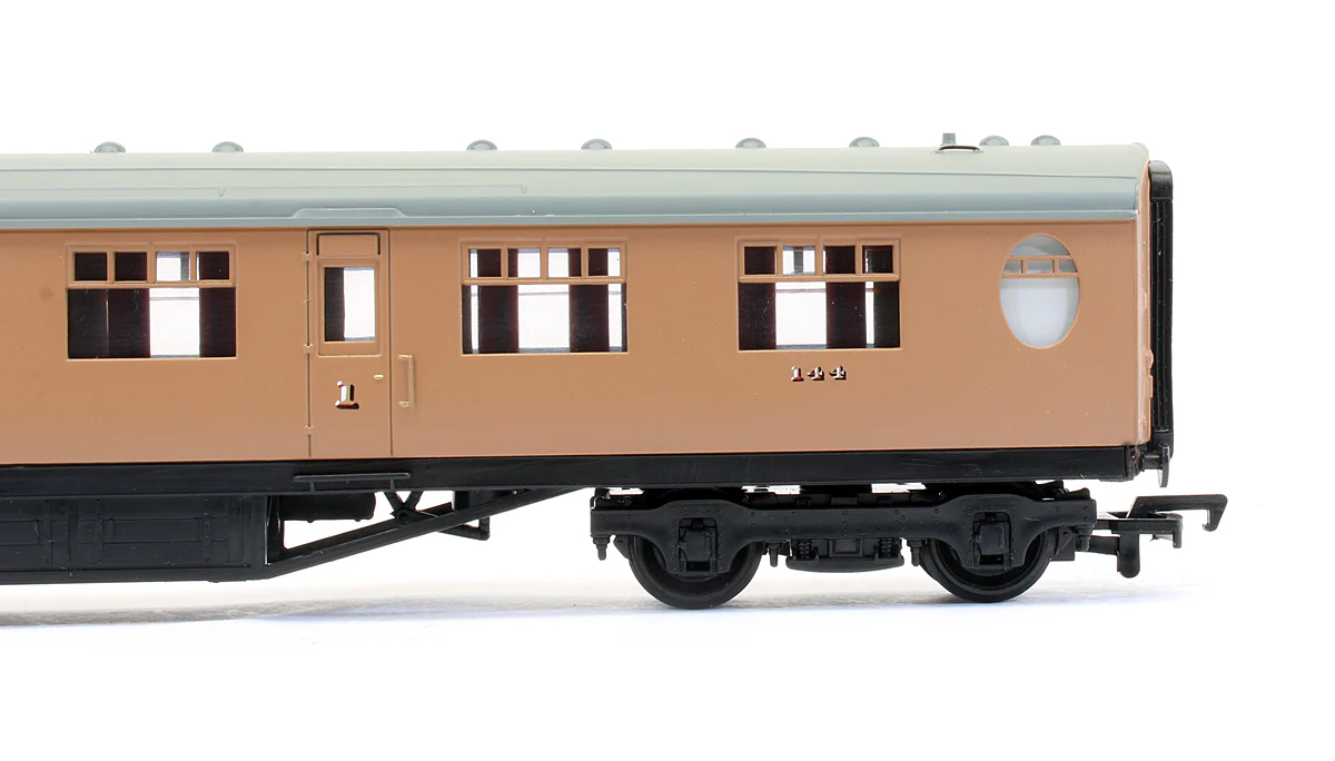 34-402 Pre-Owned 59' 6" Thompson Composite Coach LNER Post War Brown '144' - Image 3