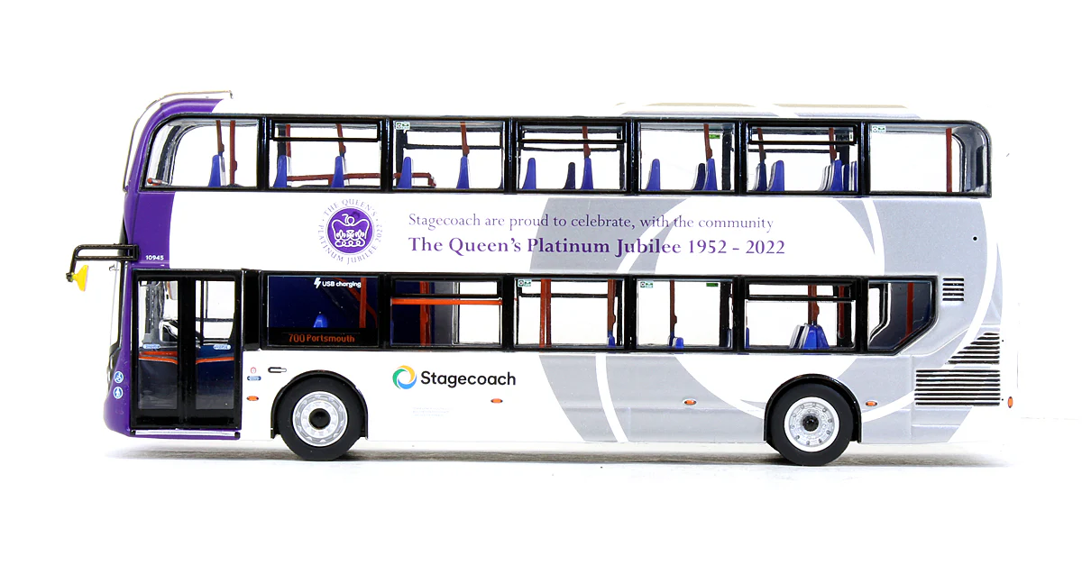 UKBUS 6529 Pre-Owned Alexander Dennis Enviro 400 MMC Stagecoach South 'The Queen's Platinum Jubilee 1952 - 2022' - Image 4