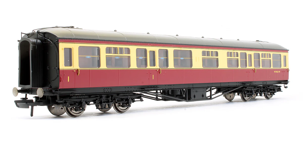 Pre-Owned R4407 BR Crimson & Cream Hawksworth Composite Class Coach 'W7821W' - Image 2