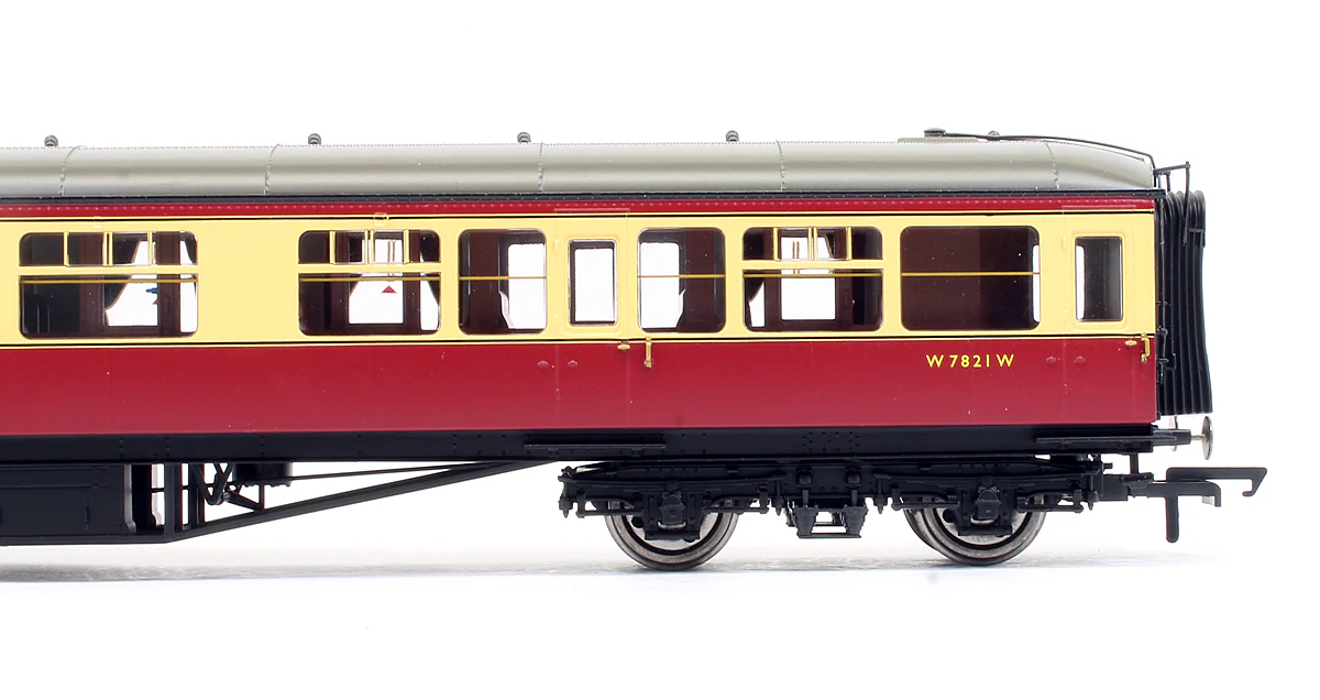 Pre-Owned R4407 BR Crimson & Cream Hawksworth Composite Class Coach 'W7821W' - Image 3