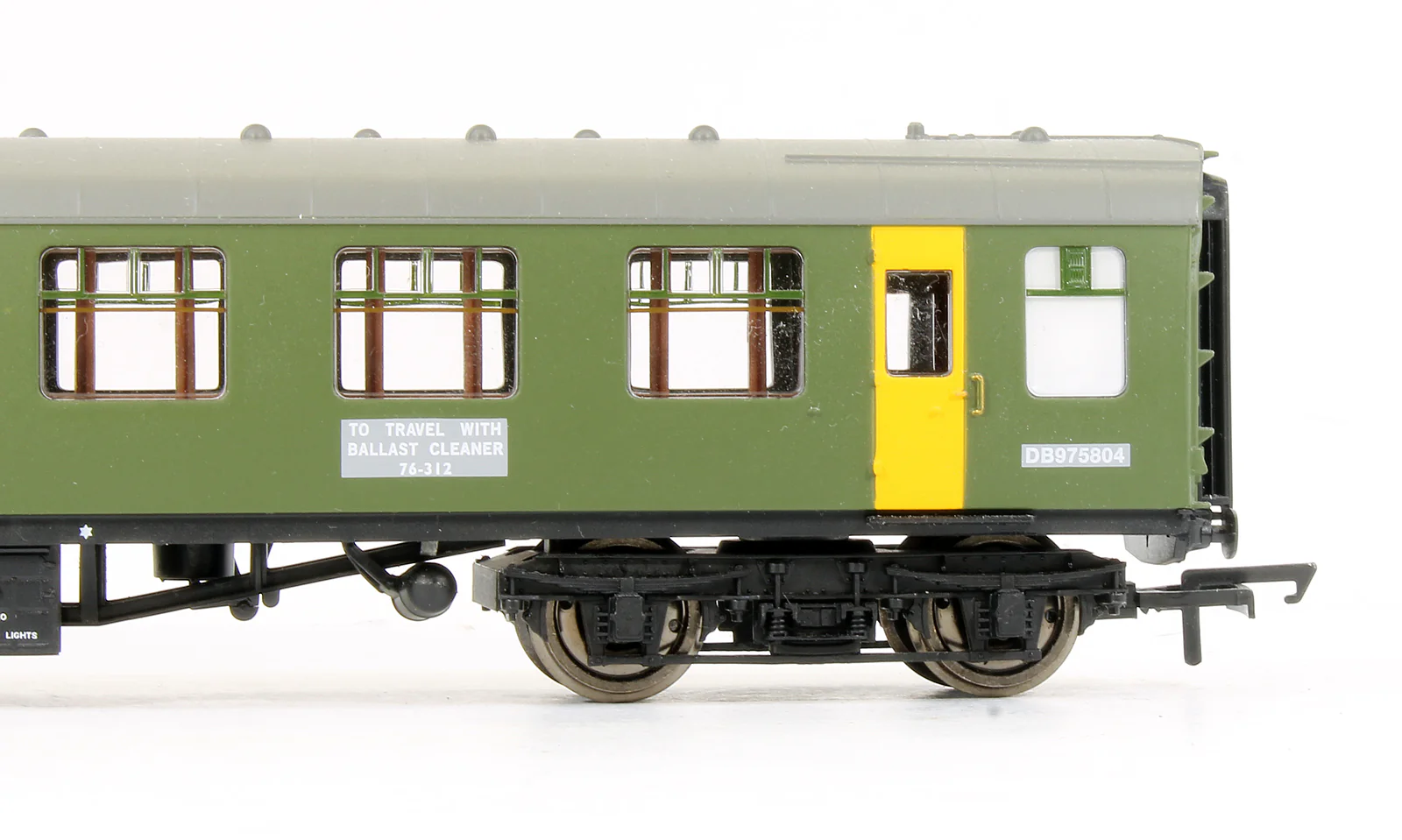 Pre-Owned R40008 BR Departmental, ex-Mk1 SK Ballast Cleaner Train Staff Coach, DB 975804 - Image 3