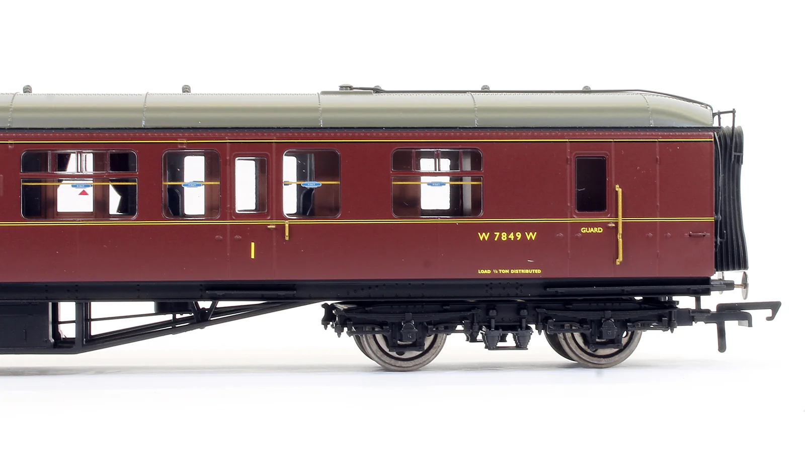 Pre-Owned R4413 BR Maroon Hawksworth Composite Brake Coach 'W7849W' - Image 3