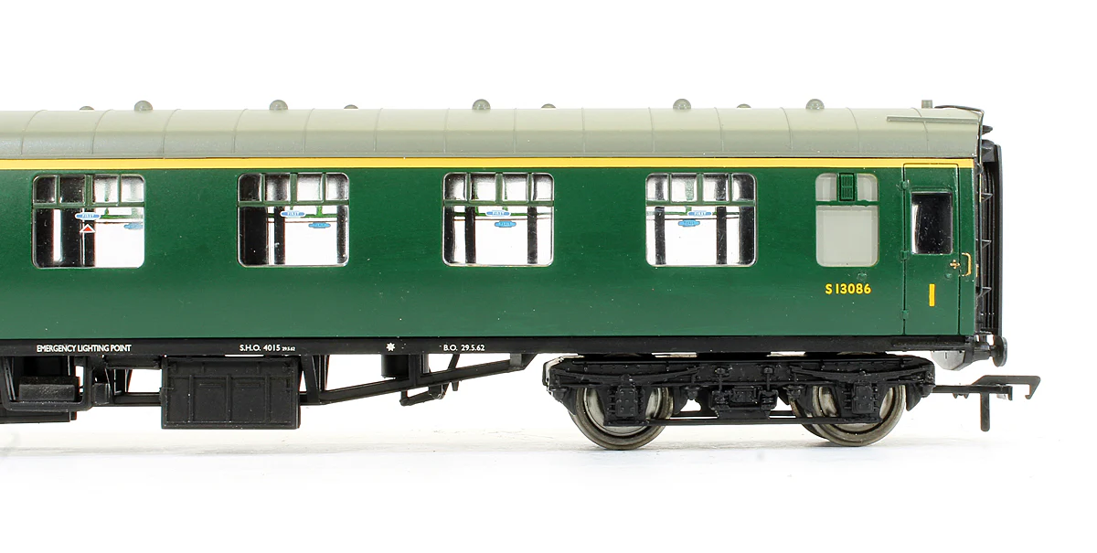Pre-Owned 39-153B BR MK1 Corridor First (SR) Green Coach 'S13086' - Image 3