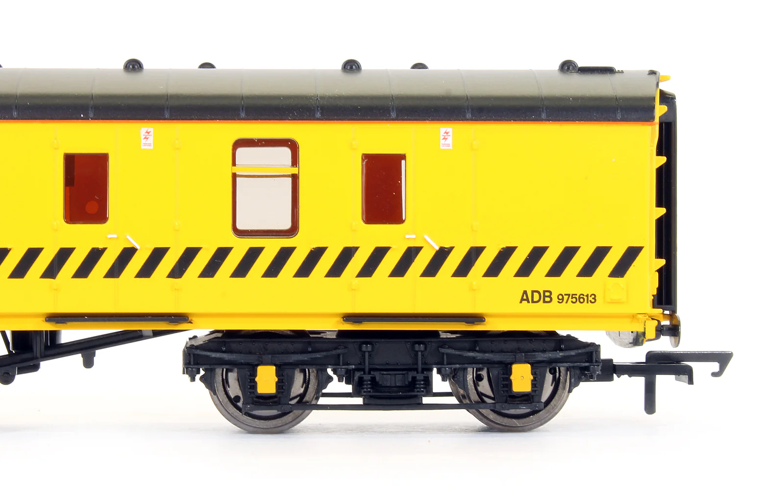 Pre-Owned R4903 BR RE-Railing MK1 BG Coach '975613' - Image 4