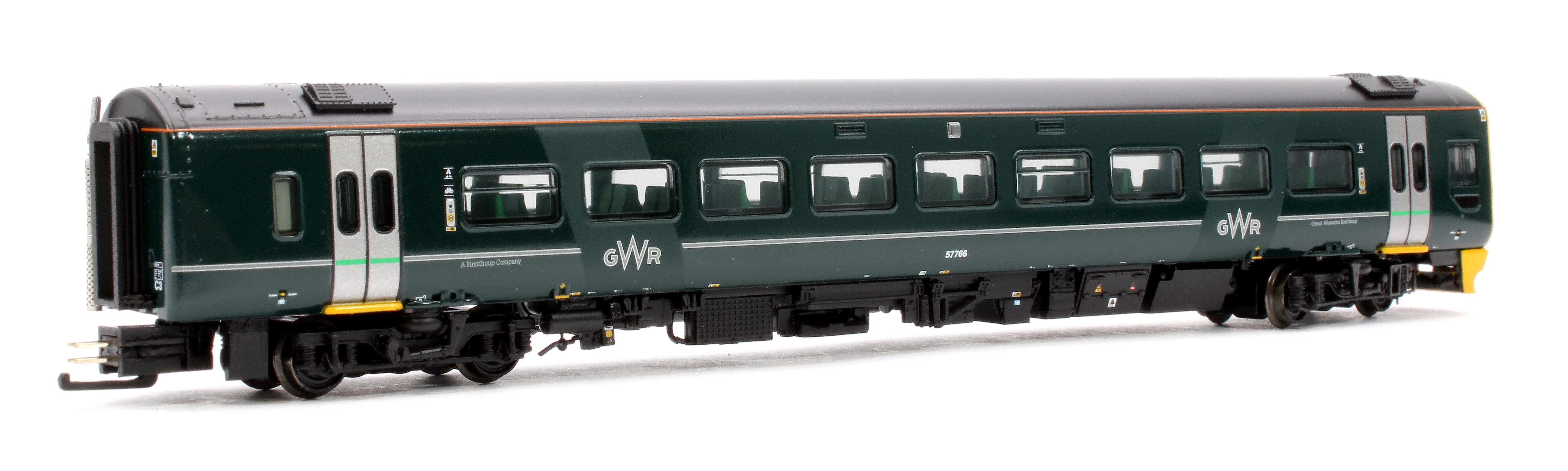 Pre-Owned 371-857SF Class 158 2-Car DMU 158766 GWR Green (FirstGroup) - DCC Sound - Image 4