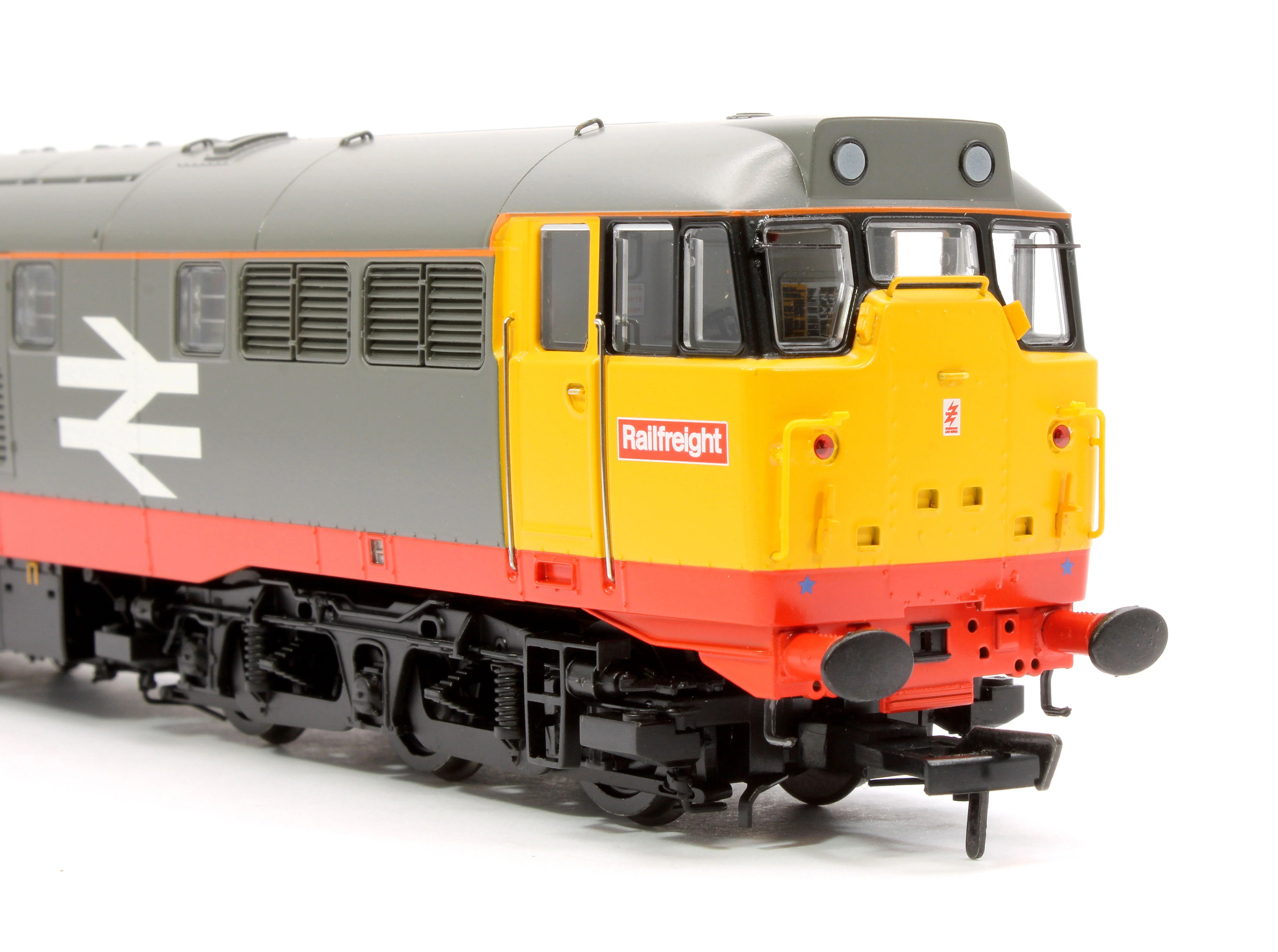 35-821A Pre-Owned Class 31/1 Refurbished 31149 BR Railfreight (Red Stripe) Diesel Locomotive - Image 10