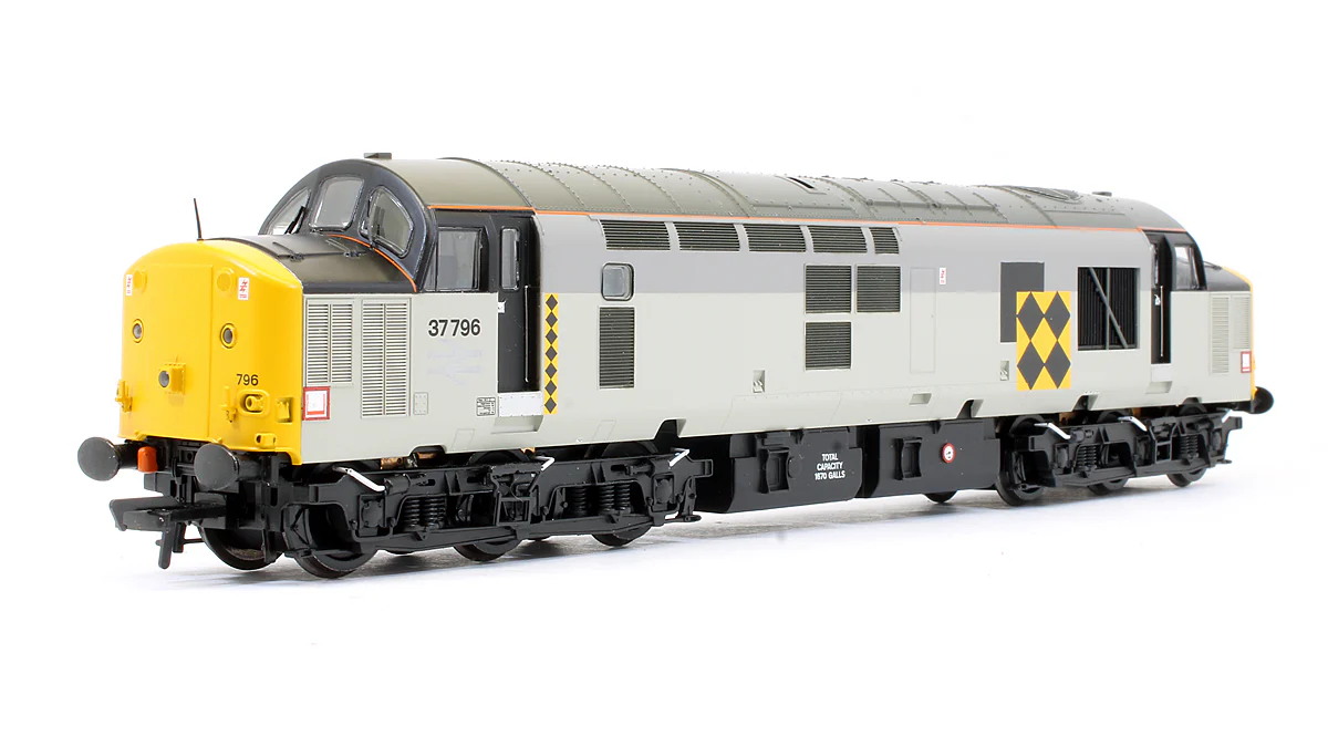 Pre-Owned 32-391 Class 37/7 37796 Railfreight Coal Sector Diesel Locomotive - Image 2