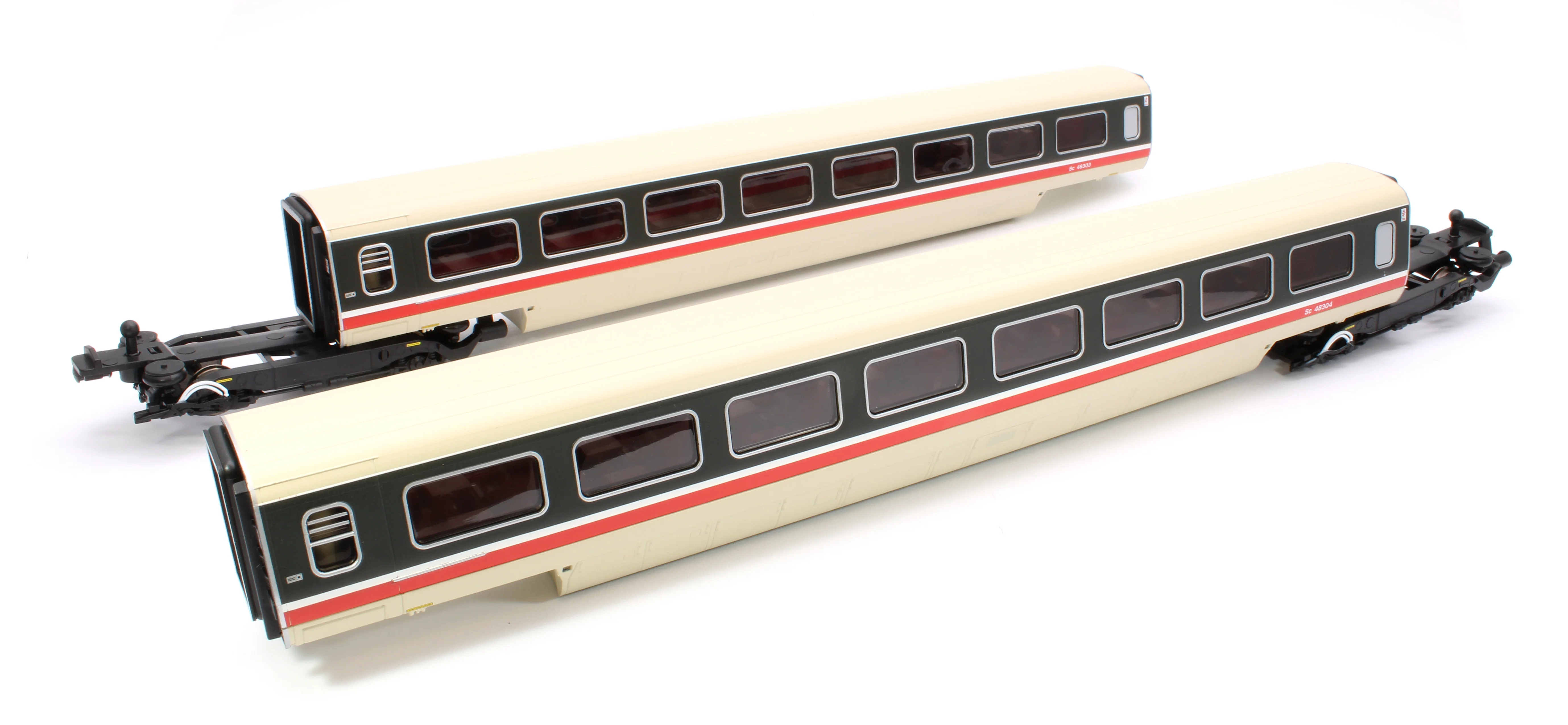 R40013 Pre-Owned Class 370 Advanced Passenger Train APT 2-car TU Coach Pack BR 48303 + 48304