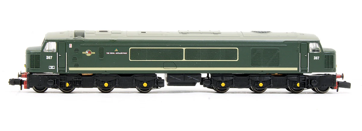 371-575 Pre-Owned Class 45 'The Royal Artilleryman' D67 BR Green Diesel Locomotive - Image 3