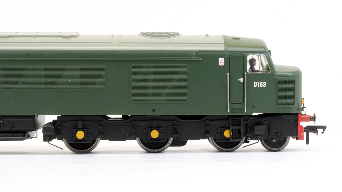 Pre-Owned 32-700 Class 46 D163 'Leicestershire & Derbyshire Yeomanry' BR Green Diesel Locomotive - Image 4