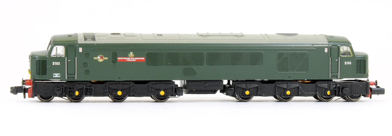 371-585 Pre-Owned Class 46 D163 'Leicestershire & Derbyshire Yeomanry' BR Green Diesel Locomotive - Image 4