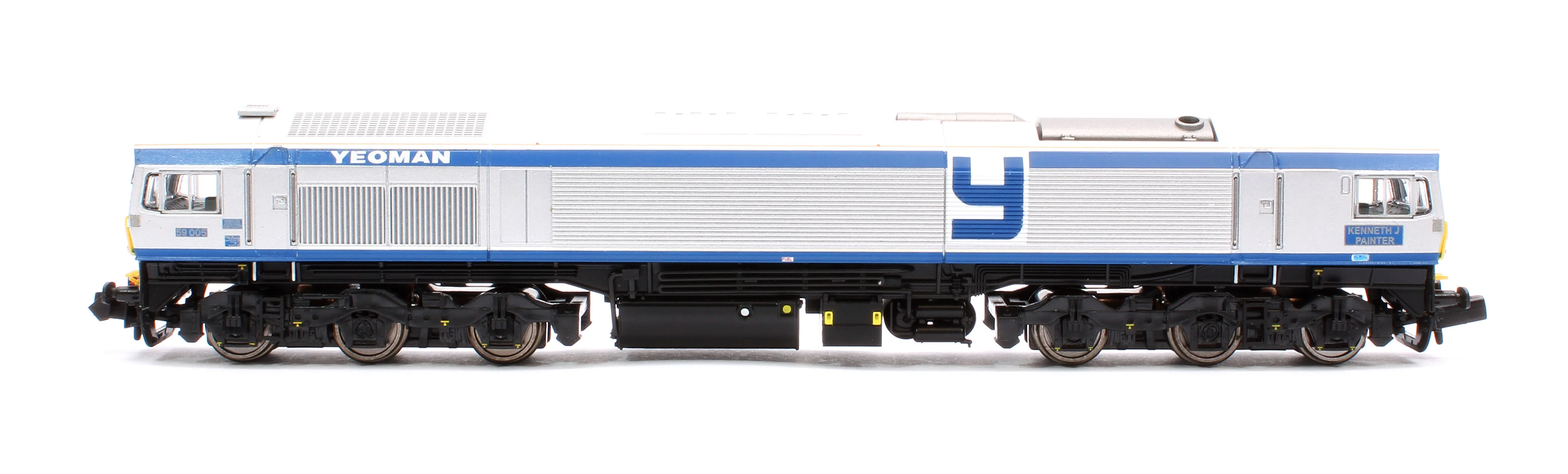 2D-005-000 Pre-Owned Class 59 #59005 "Kenneth J Painter" Foster Yeoman Silver Livery Diesel Locomotive - Image 5