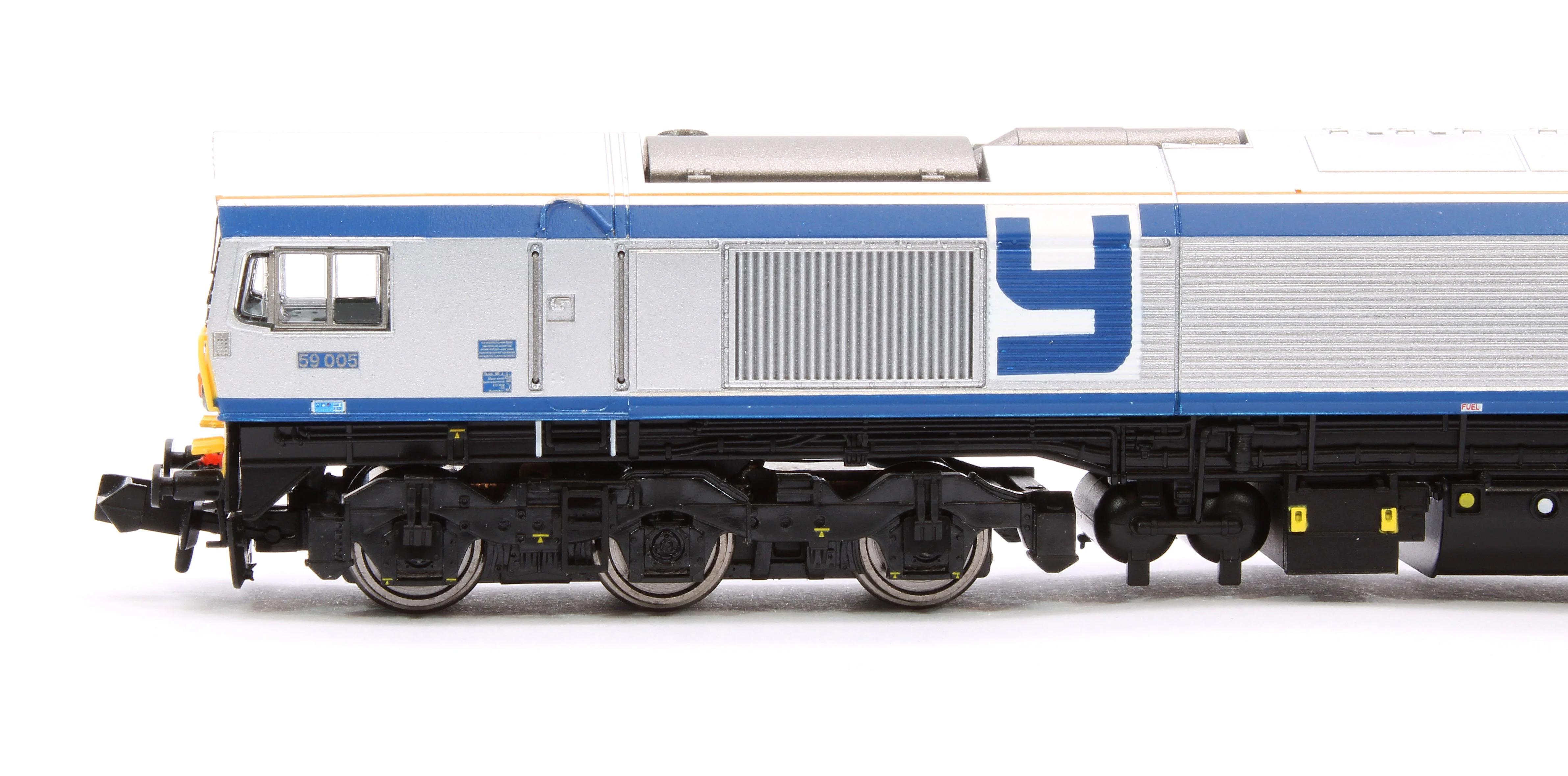 2D-005-000 Pre-Owned Class 59 #59005 "Kenneth J Painter" Foster Yeoman Silver Livery Diesel Locomotive - Image 6
