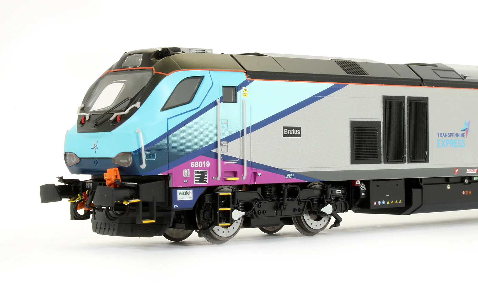 4D-022-014D Pre-Owned Class 'Brutus' 68019 Transpennine Express Diesel Locomotive - DCC Fitted - Image 3