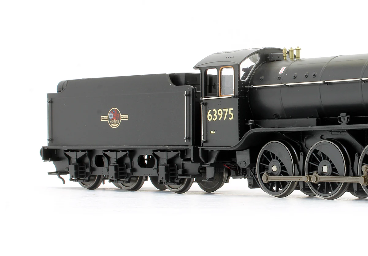 Pre-Owned 3922 Class O2/4 'Tango' 2-8-0 63975 'BR Black Late Crest Flush Tender - Image 3