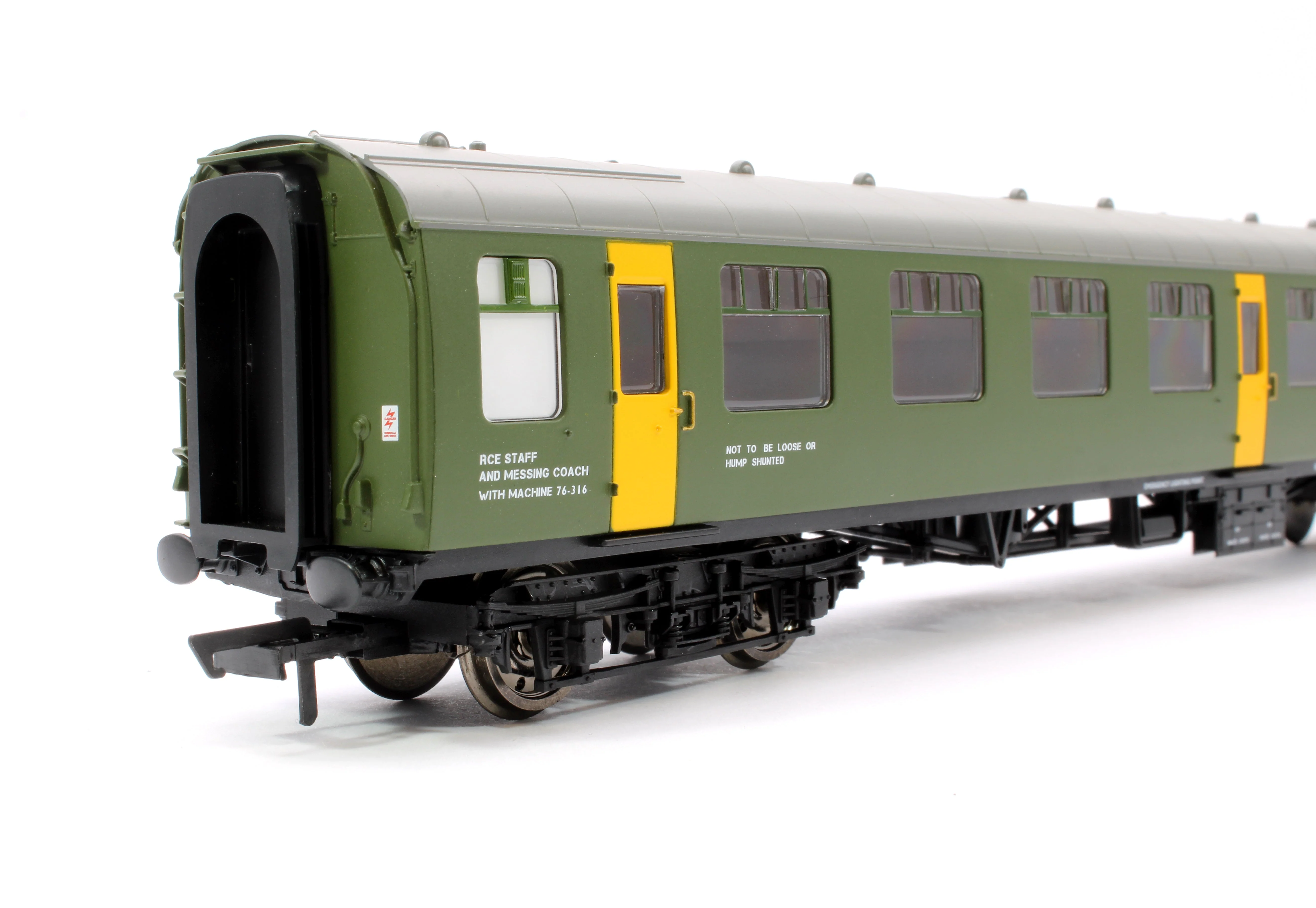 Pre-Owned R40006 ex-Mk1 SK Ballast Cleaner Train Staff Coach BR Departmental DB 975805 - Image 4