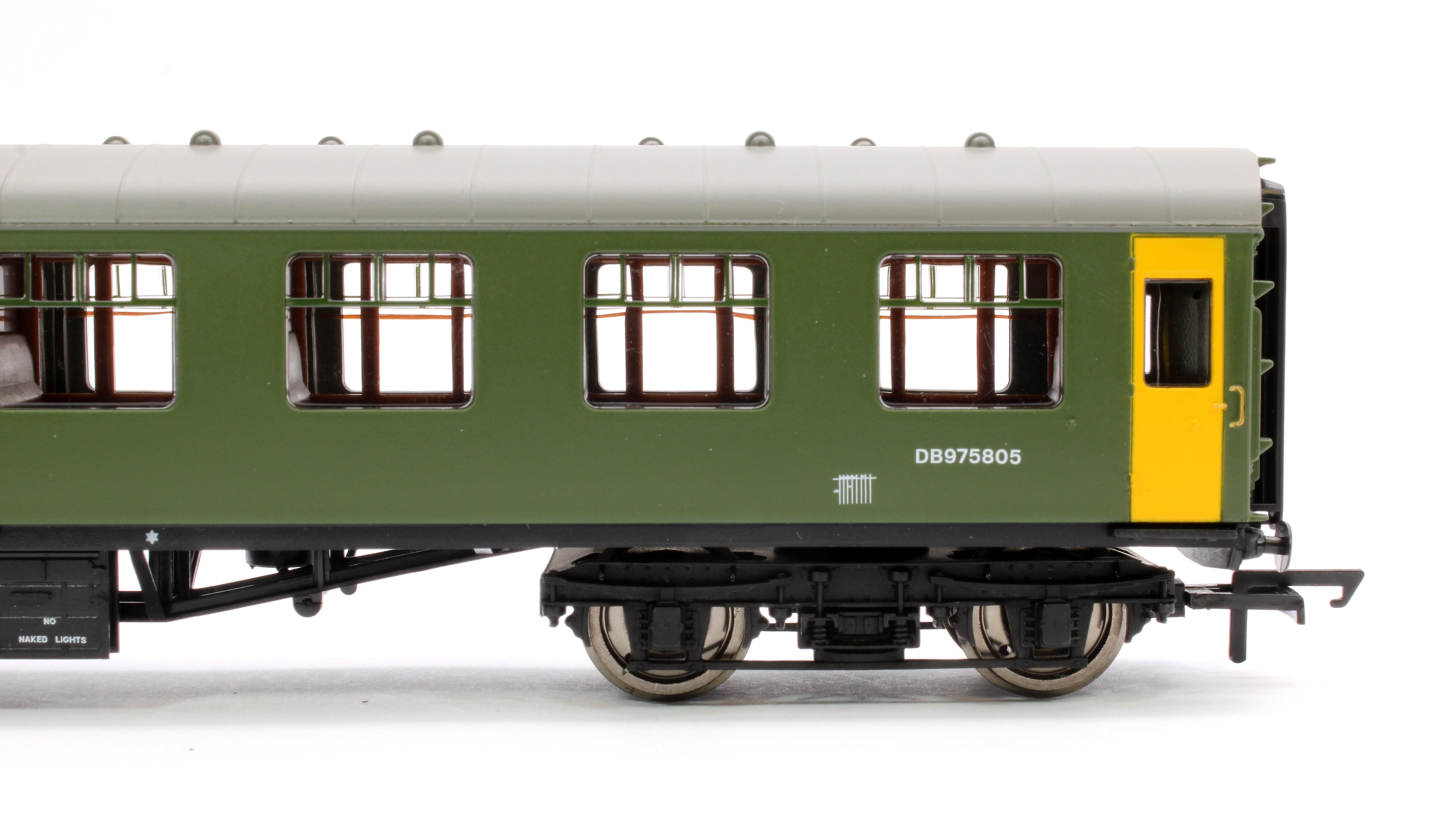 Pre-Owned R40006 ex-Mk1 SK Ballast Cleaner Train Staff Coach BR Departmental DB 975805 - Image 5