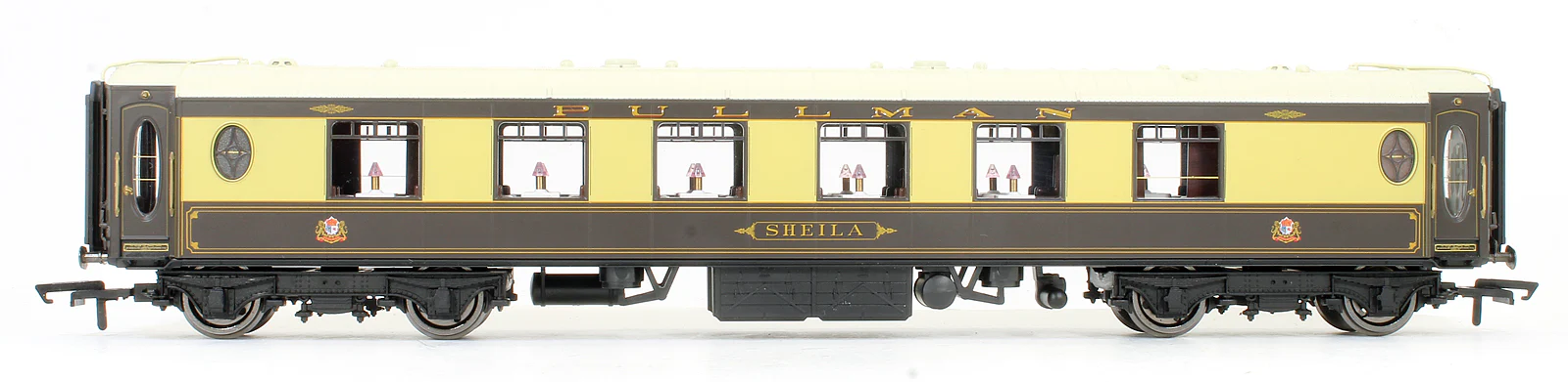 Pre-Owned R3402 LNER 'Queen Of Scots' Train Pack - Image 3
