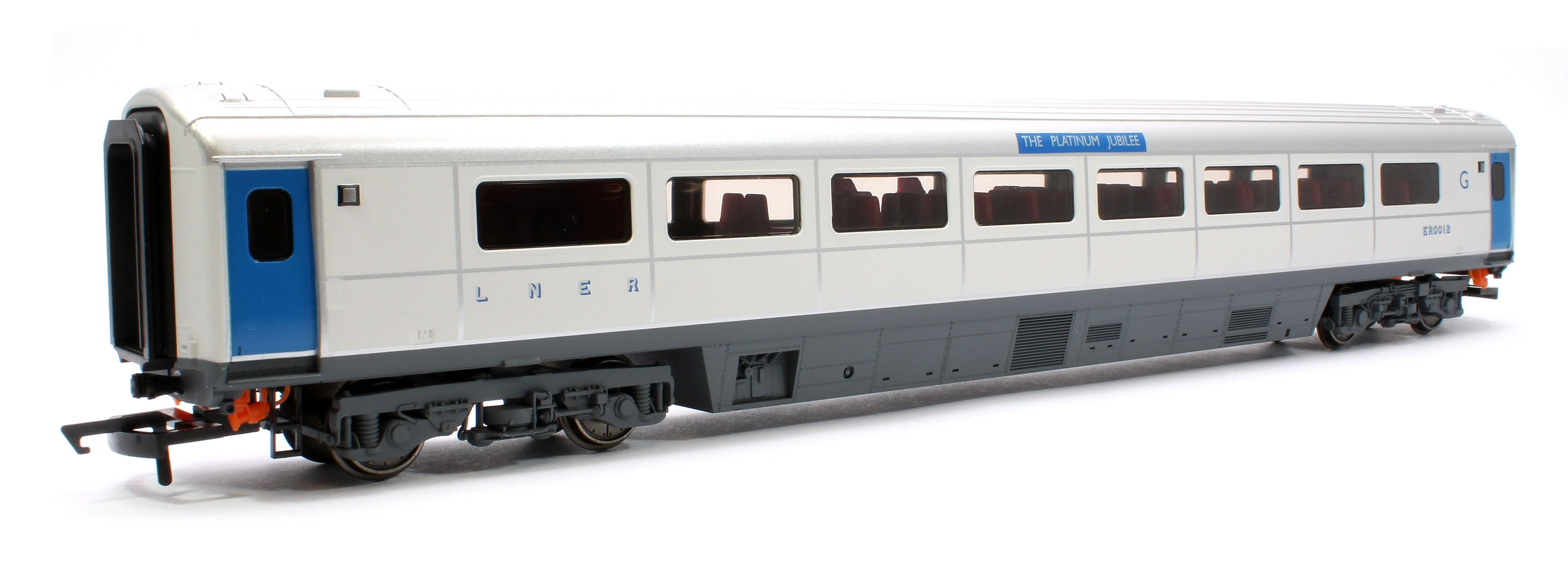 R40355E Pre-Owned Mk3 Sliding Door Trailer First Disabled Platinum Jubilee of HM Queen Elizabeth II ER0012 - Image 3