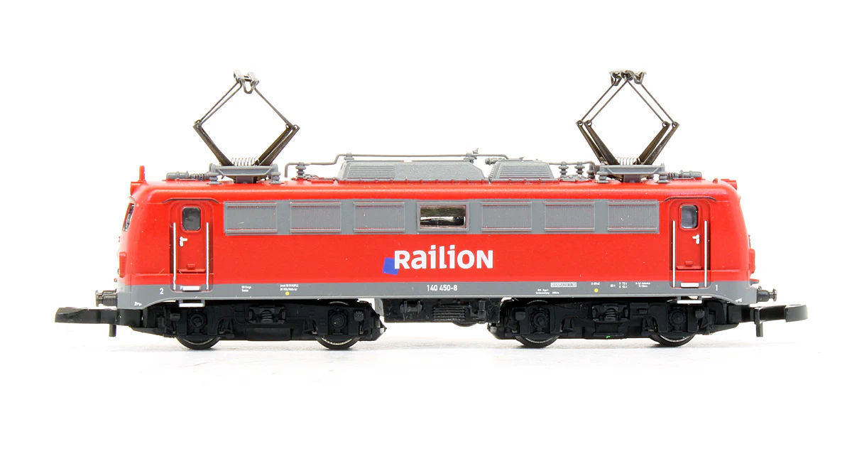 88392 Pre-Owned Railion Class 140 450-8 Electric Locomotive - Image 3