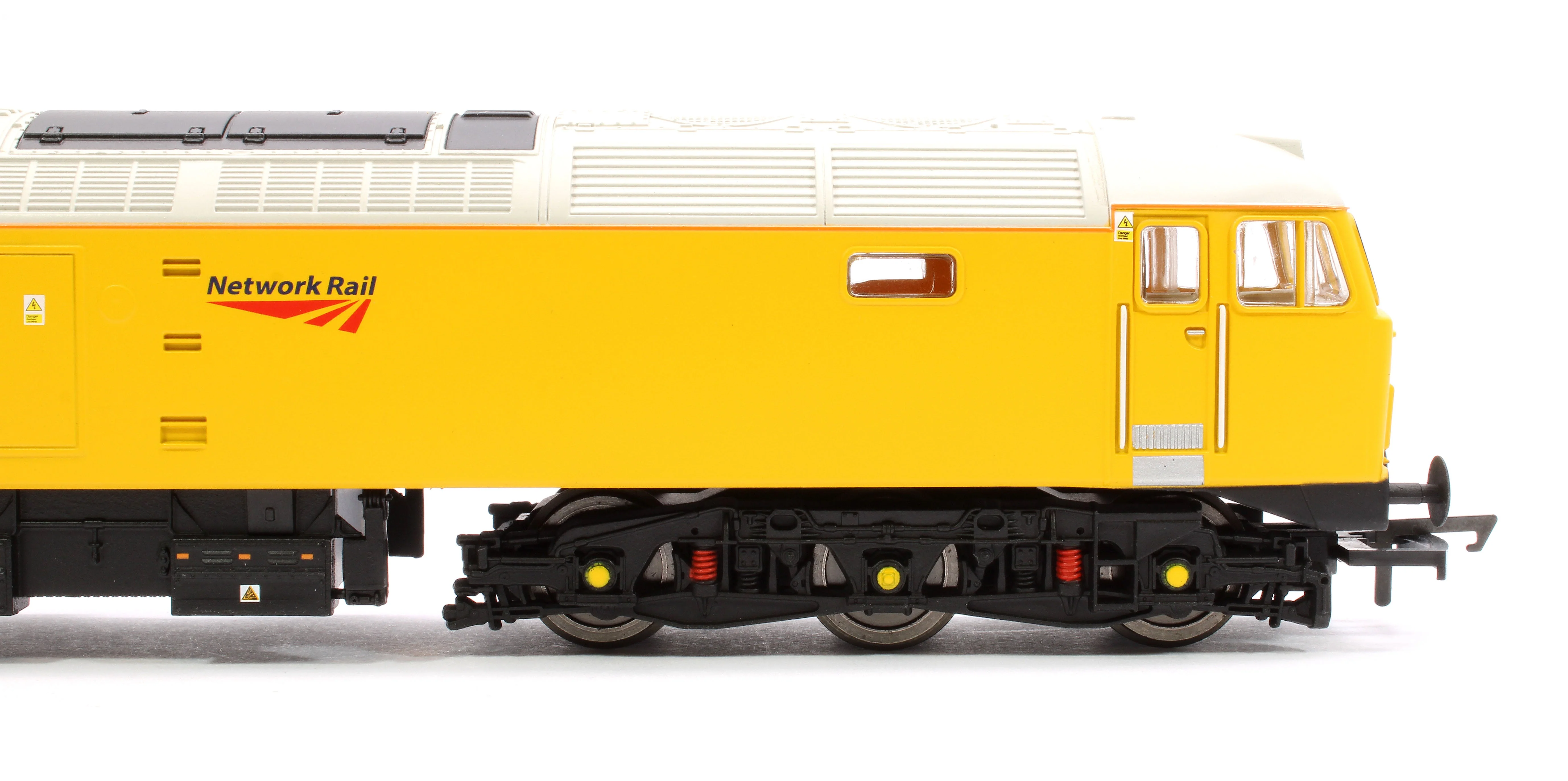 Pre-Owned R30043 RailRoad Class 57 Co-Co 57305 Network Rail Diesel Locomotive - Image 7