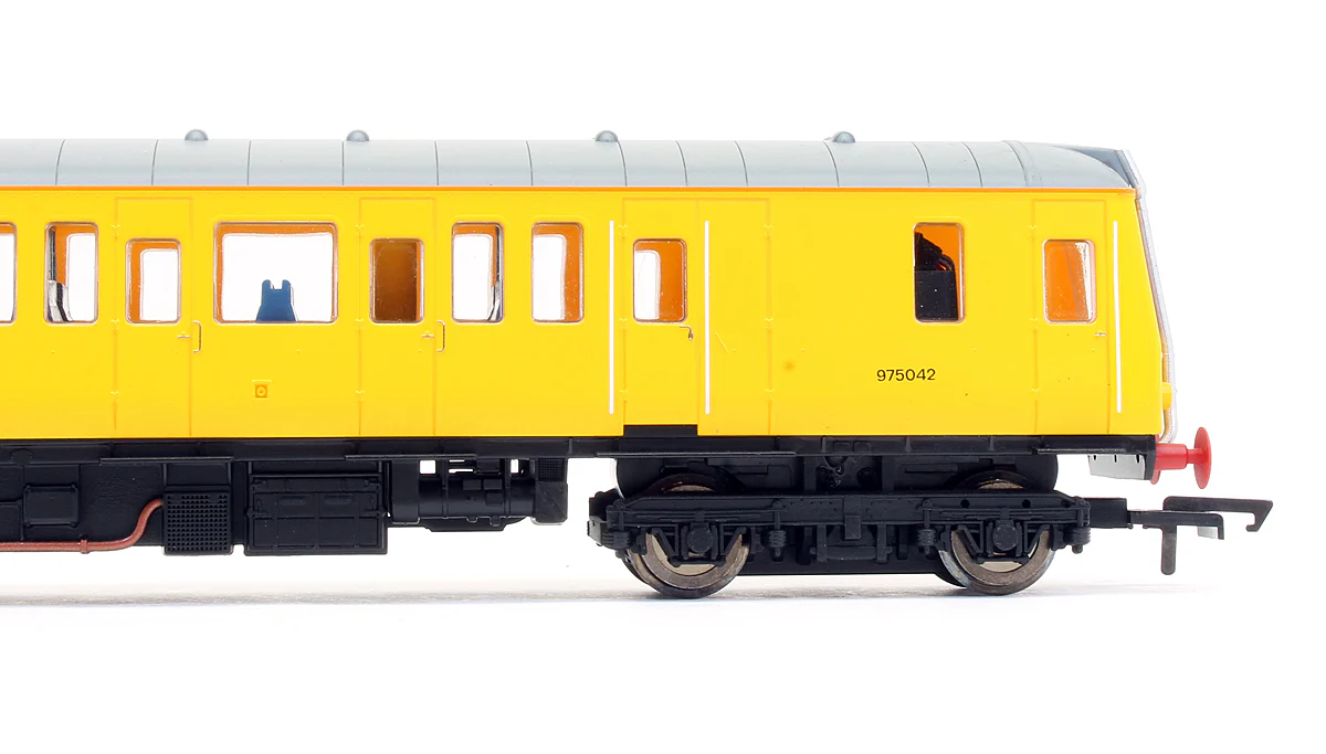 Pre-Owned R3915 RailRoad Plus Network Rail Class 121 No.960015 - Image 4