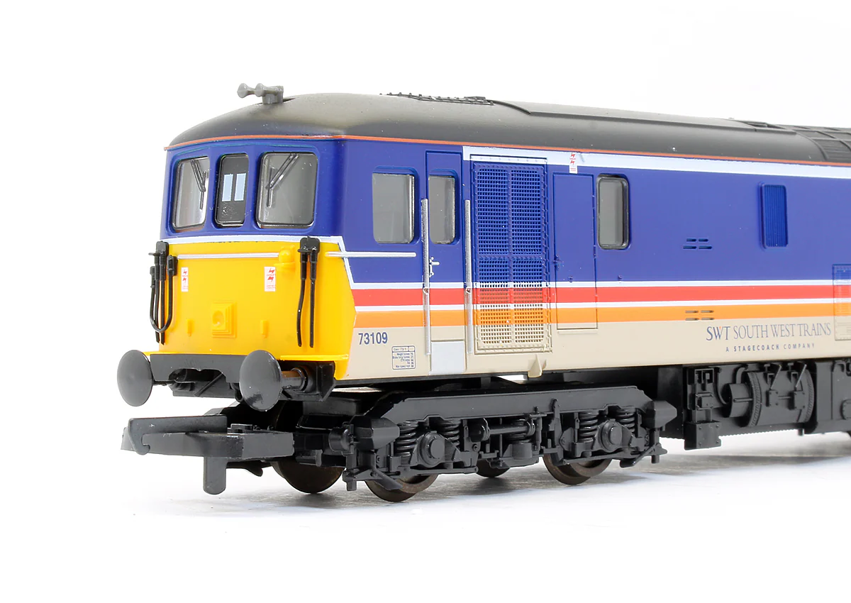 Pre-Owned L205016 South West Trains Class 73109 'Battle Of Britain' Electro Diesel Locomotive - Image 3