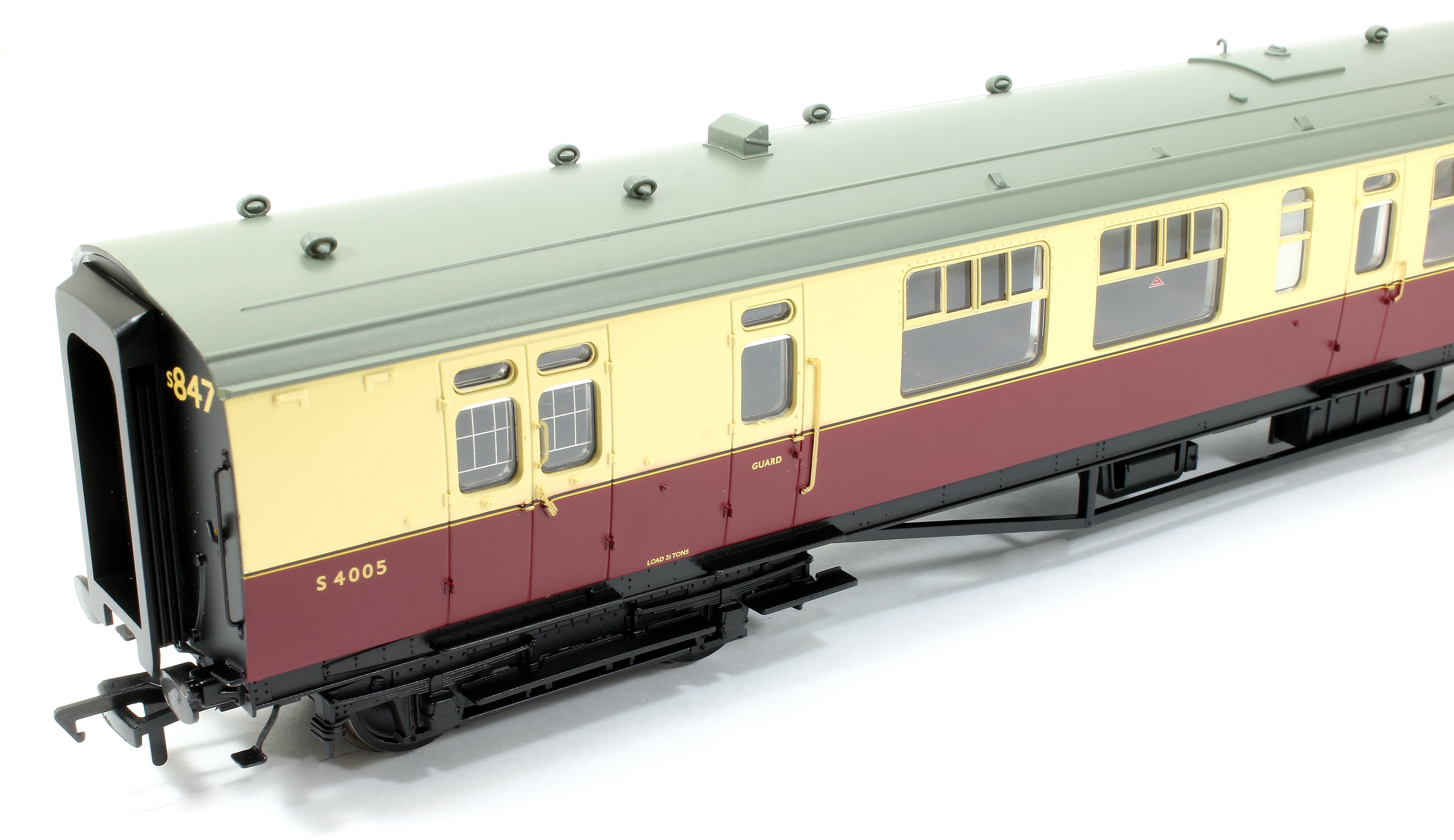 Pre-Owned 34-727 SR Bulleid Brake Third Semi-Open 15'' Vents BR Crimson & Cream No.S4005 - Image 7