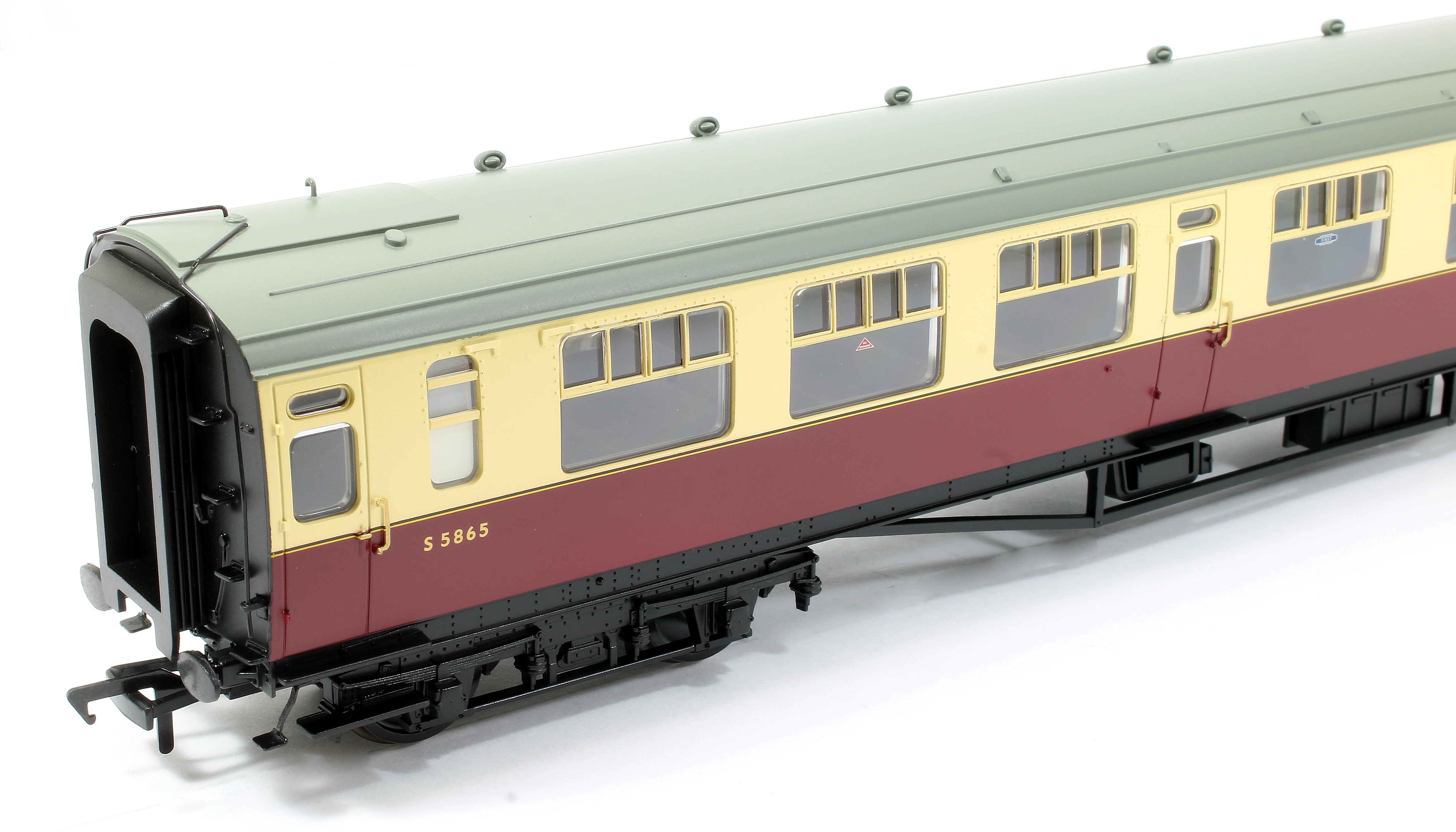 34-751 SR Bulleid Composite Corridor 15'' Vents BR Crimson & Cream No.S5865 - Image 7