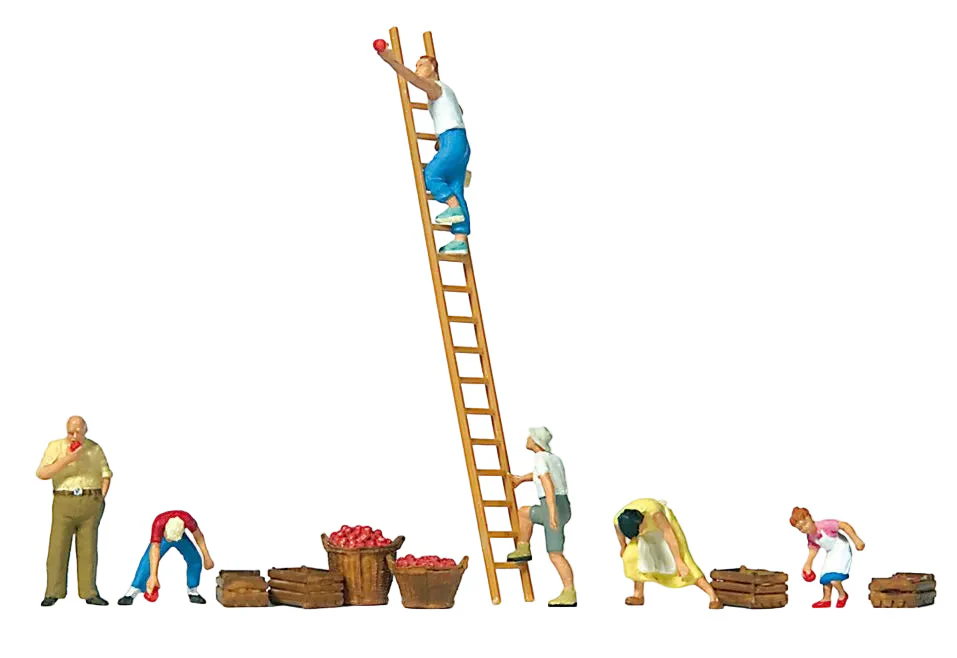 PR10720 Apple Harvest (6) Exclusive Figure Set