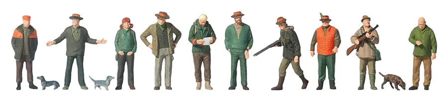 PR10803 Hunters (10) & Helpers (3) Exclusive Figure Set