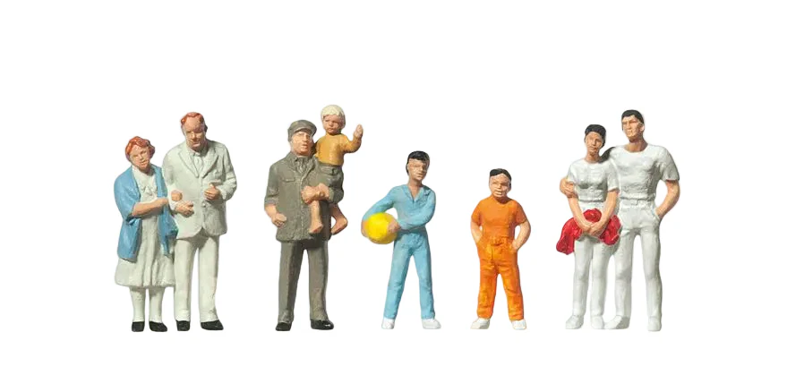 PR14143 Spectators (7) Standard Figure Set